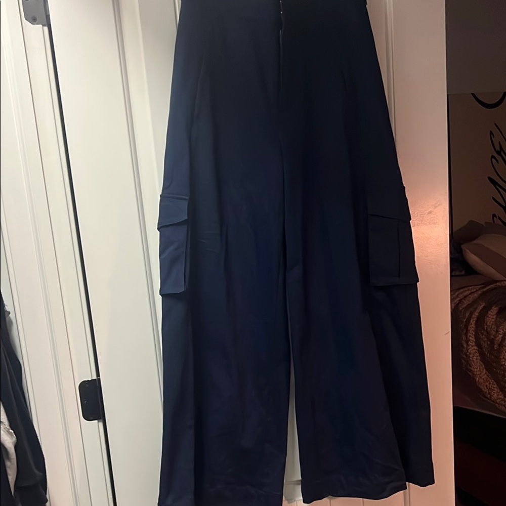 Alo yoga cargo pants